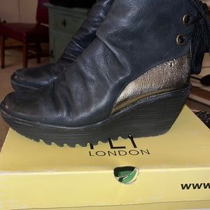 Fly London Yama pull on ankle wedge boots women's size 7-7.5 EUR 38